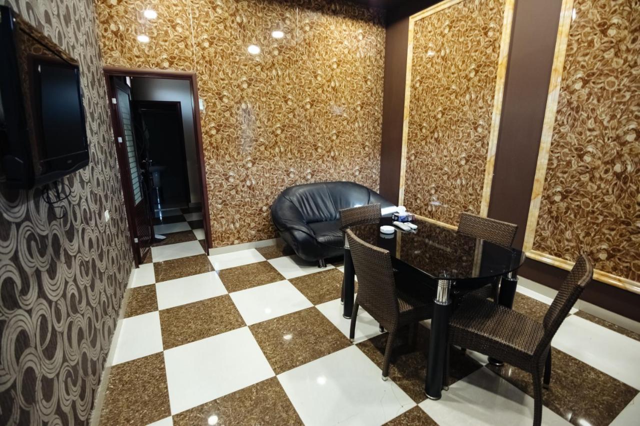 Golden Seconds Hotel Ереван Екстериор снимка