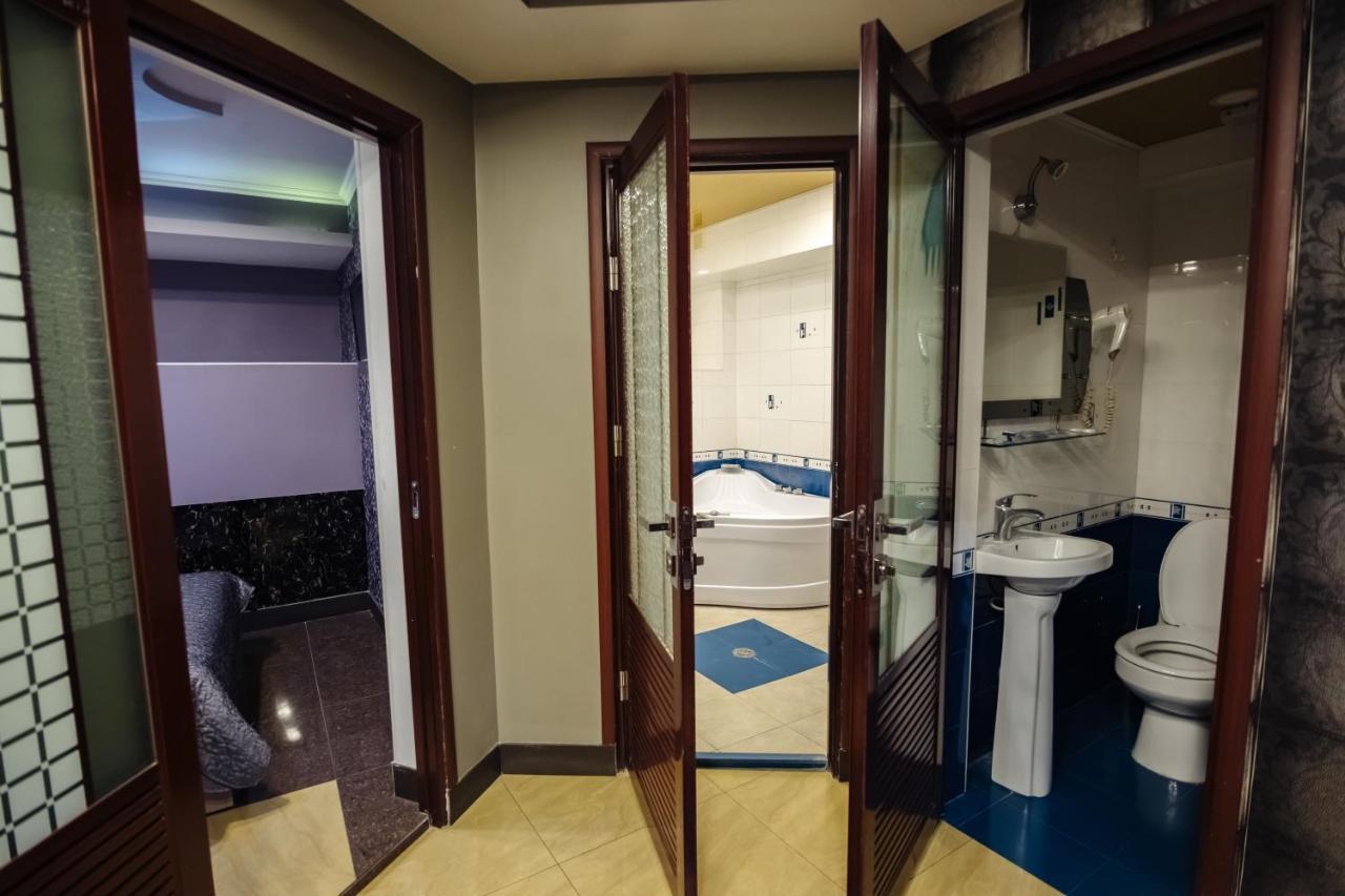 Golden Seconds Hotel Ереван Екстериор снимка