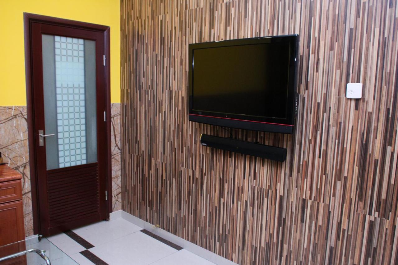 Golden Seconds Hotel Ереван Екстериор снимка
