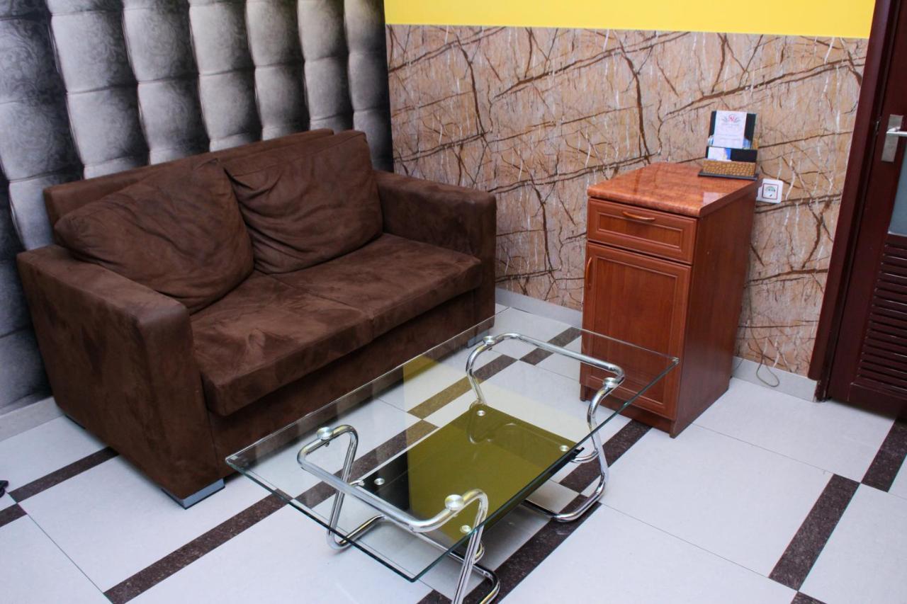 Golden Seconds Hotel Ереван Екстериор снимка