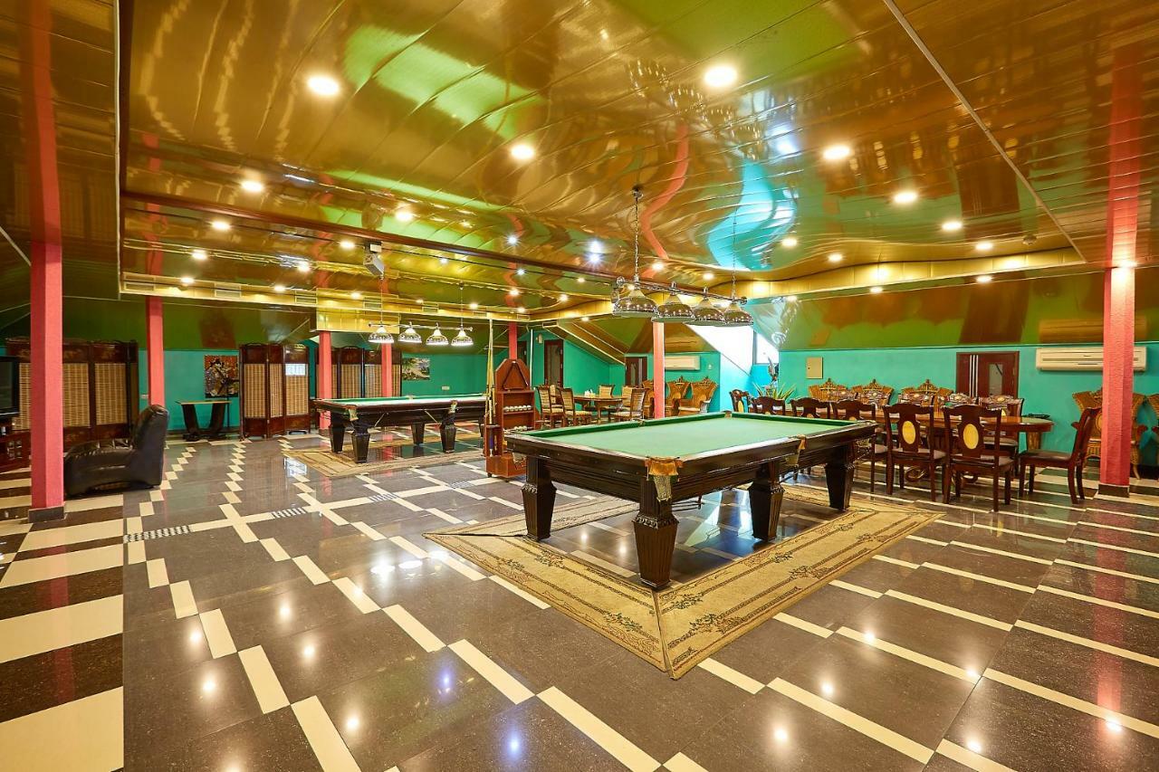 Golden Seconds Hotel Ереван Екстериор снимка